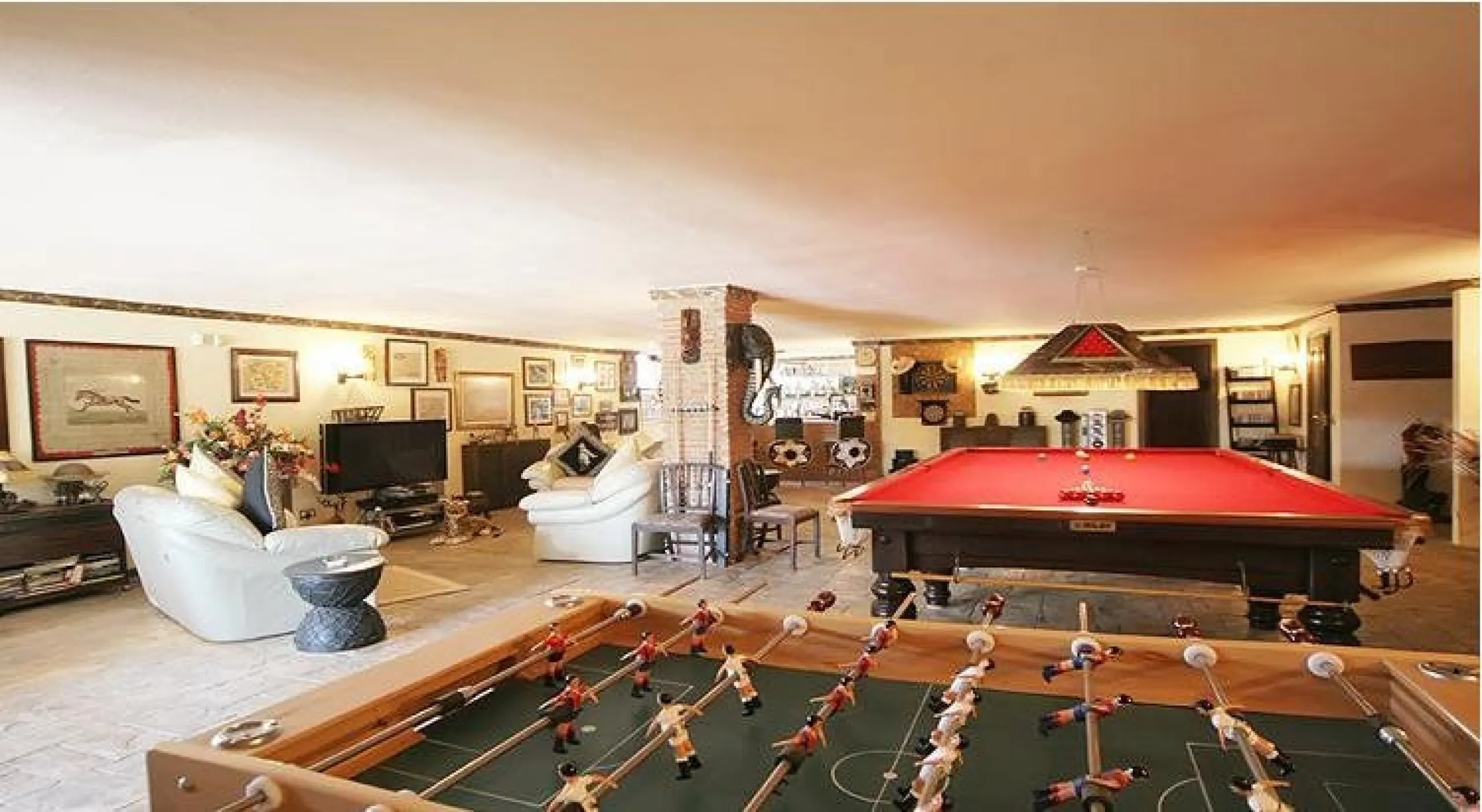 Stunning 7-Bedroom Mansion in Carvajal