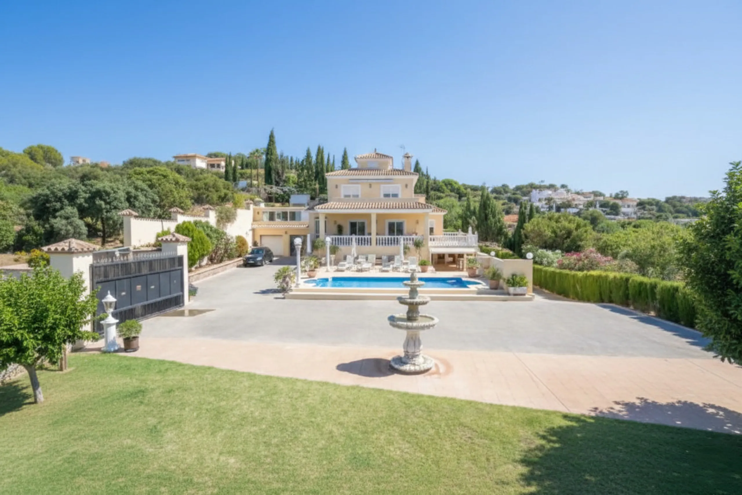 This unique property offers a rare combination of privacy, scale and income potential, set within a natural hillside environment above Estepona. Surrounded by countryside and open views, the estate enjoys far-reaching panoramas across the town, marina, Me