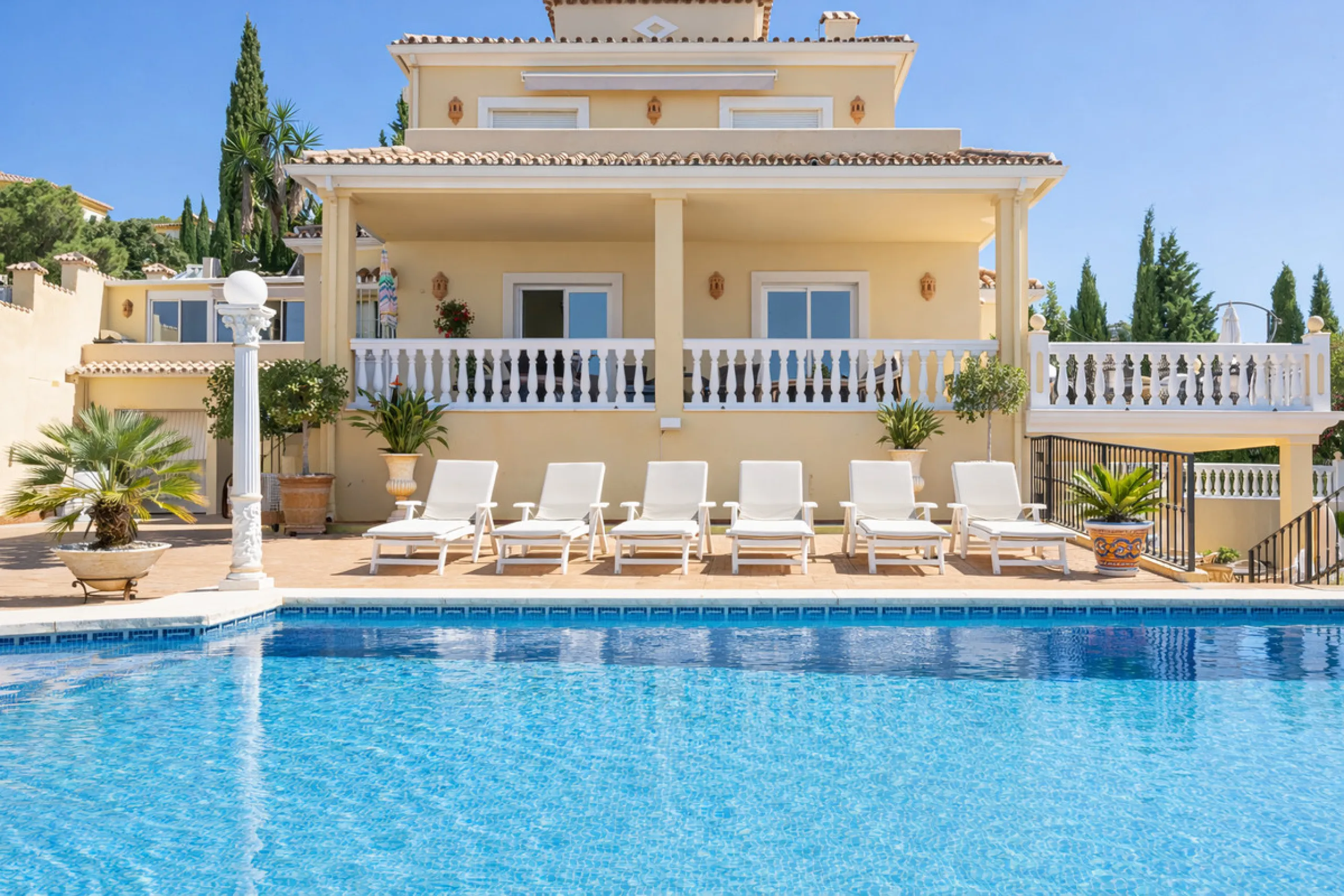 This unique property offers a rare combination of privacy, scale and income potential, set within a natural hillside environment above Estepona. Surrounded by countryside and open views, the estate enjoys far-reaching panoramas across the town, marina, Me