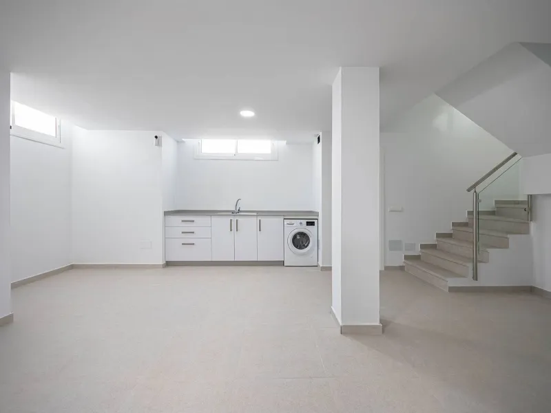 House - Detached Villa в продаже в Nerja, Málaga. В доме 4 спален и 4 ванных комнат. Площадь дома 237 м². Площадь участка 356 м²