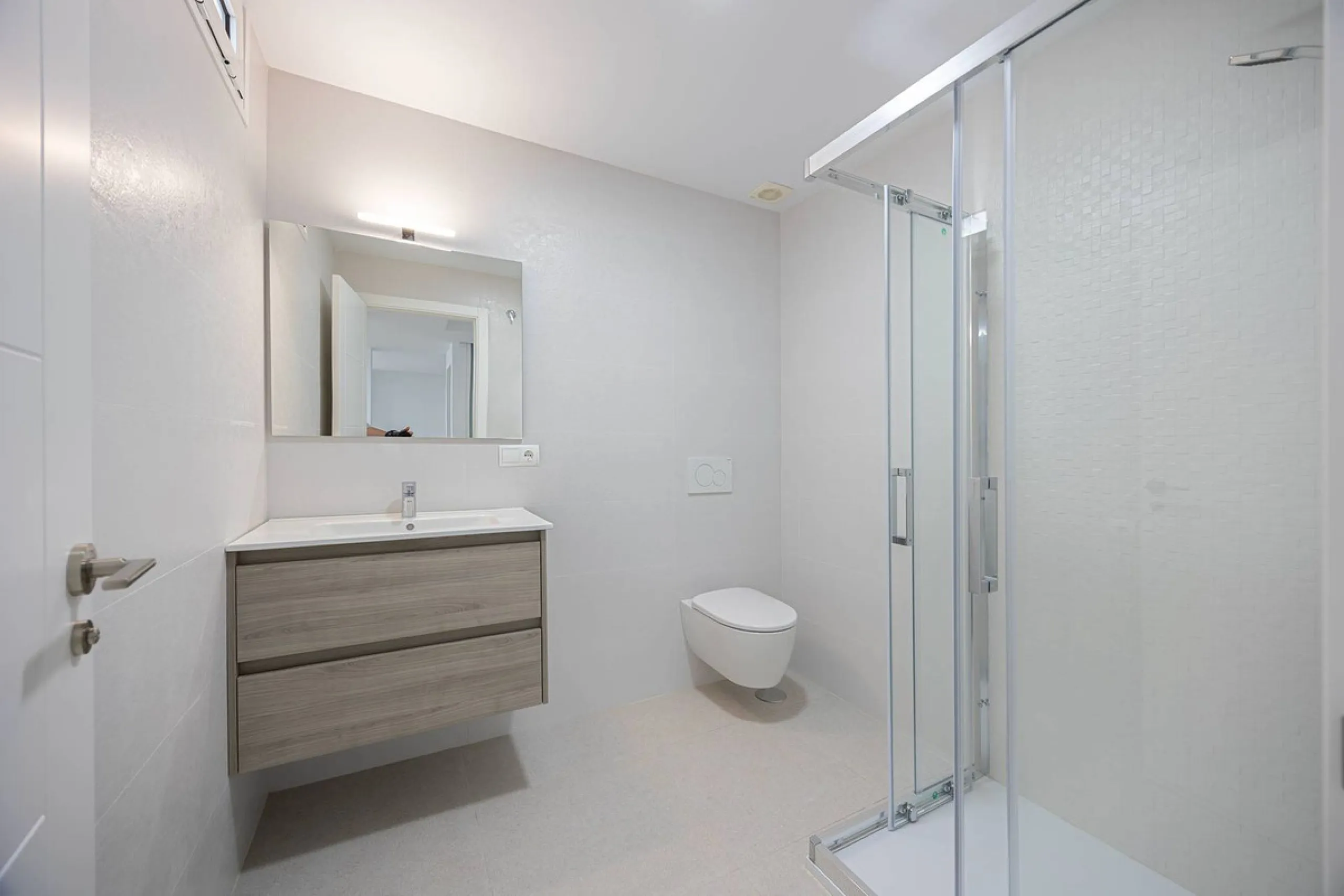 House - Detached Villa в продаже в Nerja, Málaga. В доме 4 спален и 4 ванных комнат. Площадь дома 237 м². Площадь участка 356 м²