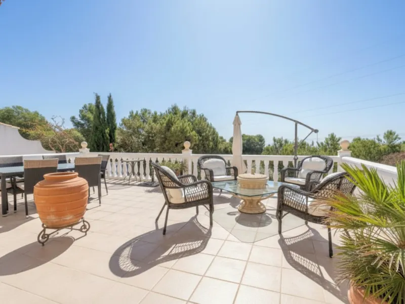 This unique property offers a rare combination of privacy, scale and income potential, set within a natural hillside environment above Estepona. Surrounded by countryside and open views, the estate enjoys far-reaching panoramas across the town, marina, Me