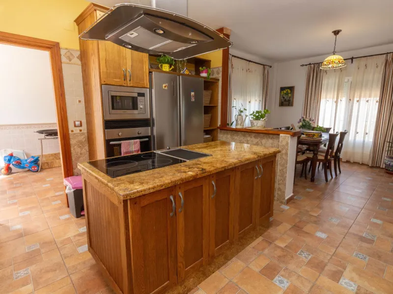Discover the epitome of rustic elegance in this magnificent Andalucian cortijo, nestled in the serene countryside of Entrerrios (15 mins to Fuengirola and La Cala de Mijas). Built in 2004 to impeccable standards, this detached house offers a harmonious bl