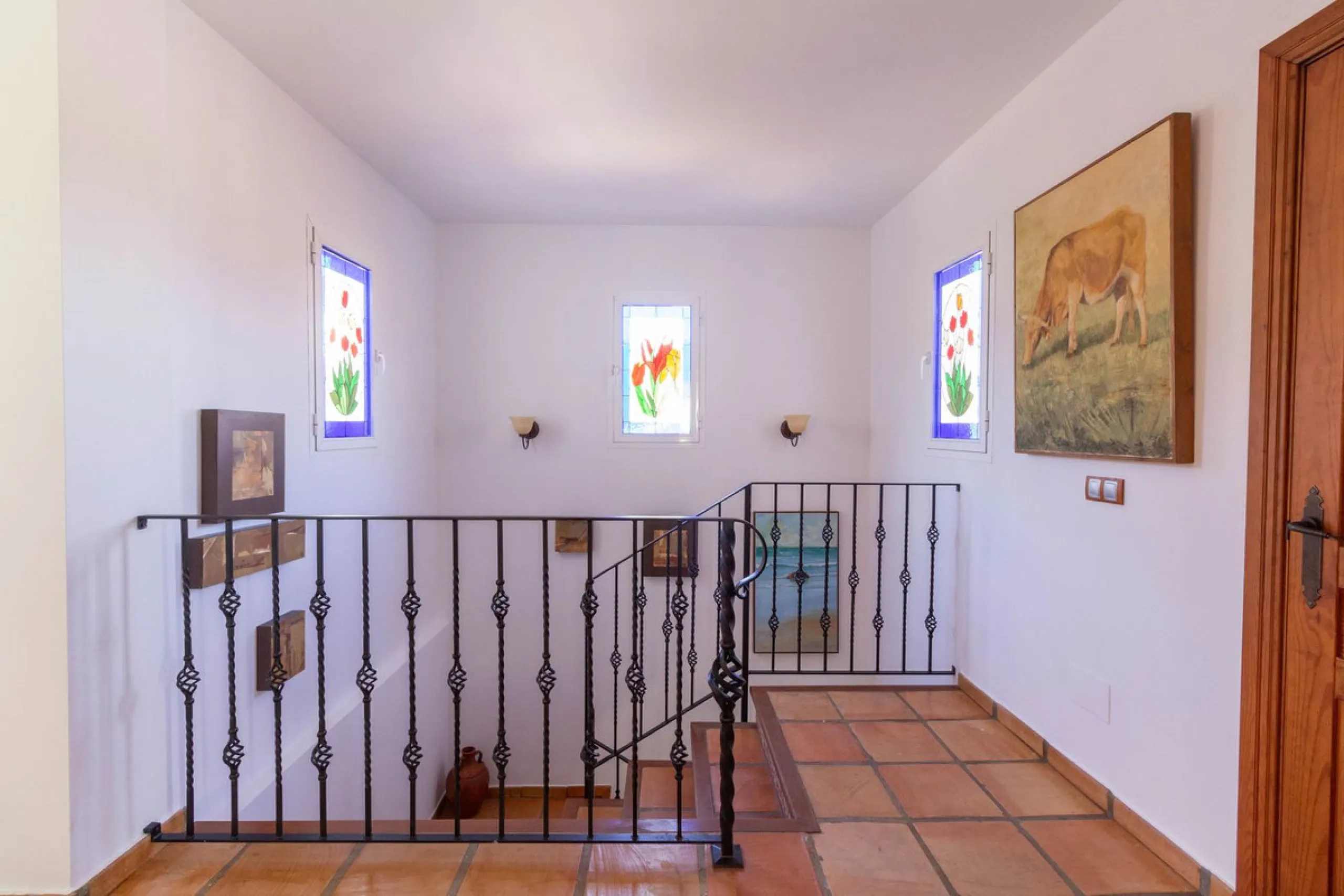 Discover the epitome of rustic elegance in this magnificent Andalucian cortijo, nestled in the serene countryside of Entrerrios (15 mins to Fuengirola and La Cala de Mijas). Built in 2004 to impeccable standards, this detached house offers a harmonious bl
