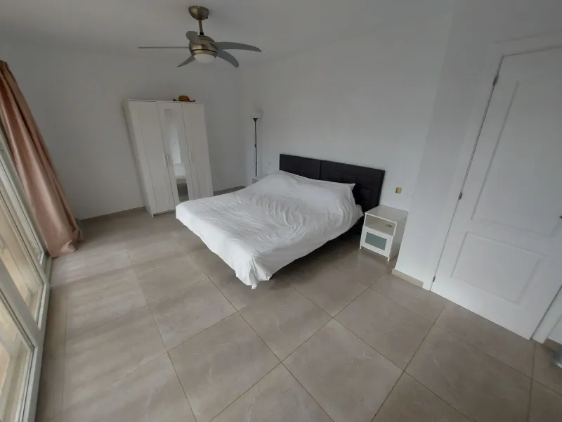South Facing Villa / Bungalow situated on a large corner plot,