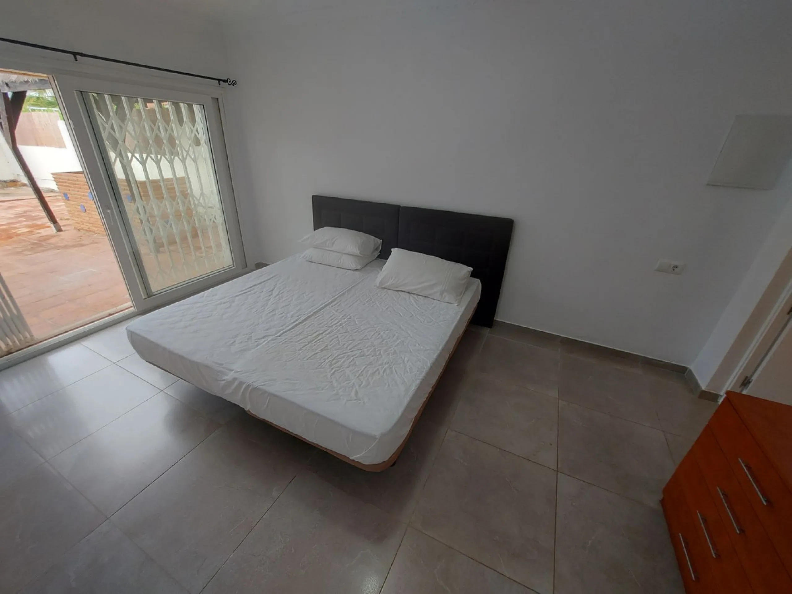 South Facing Villa / Bungalow situated on a large corner plot,