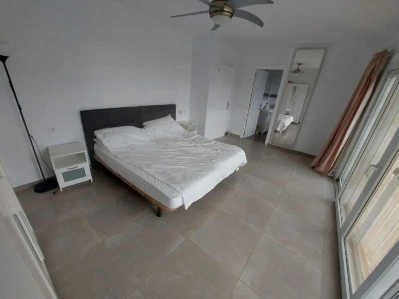South Facing Villa / Bungalow situated on a large corner plot,