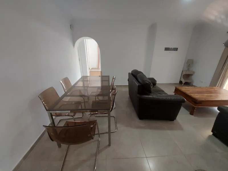 South Facing Villa / Bungalow situated on a large corner plot,