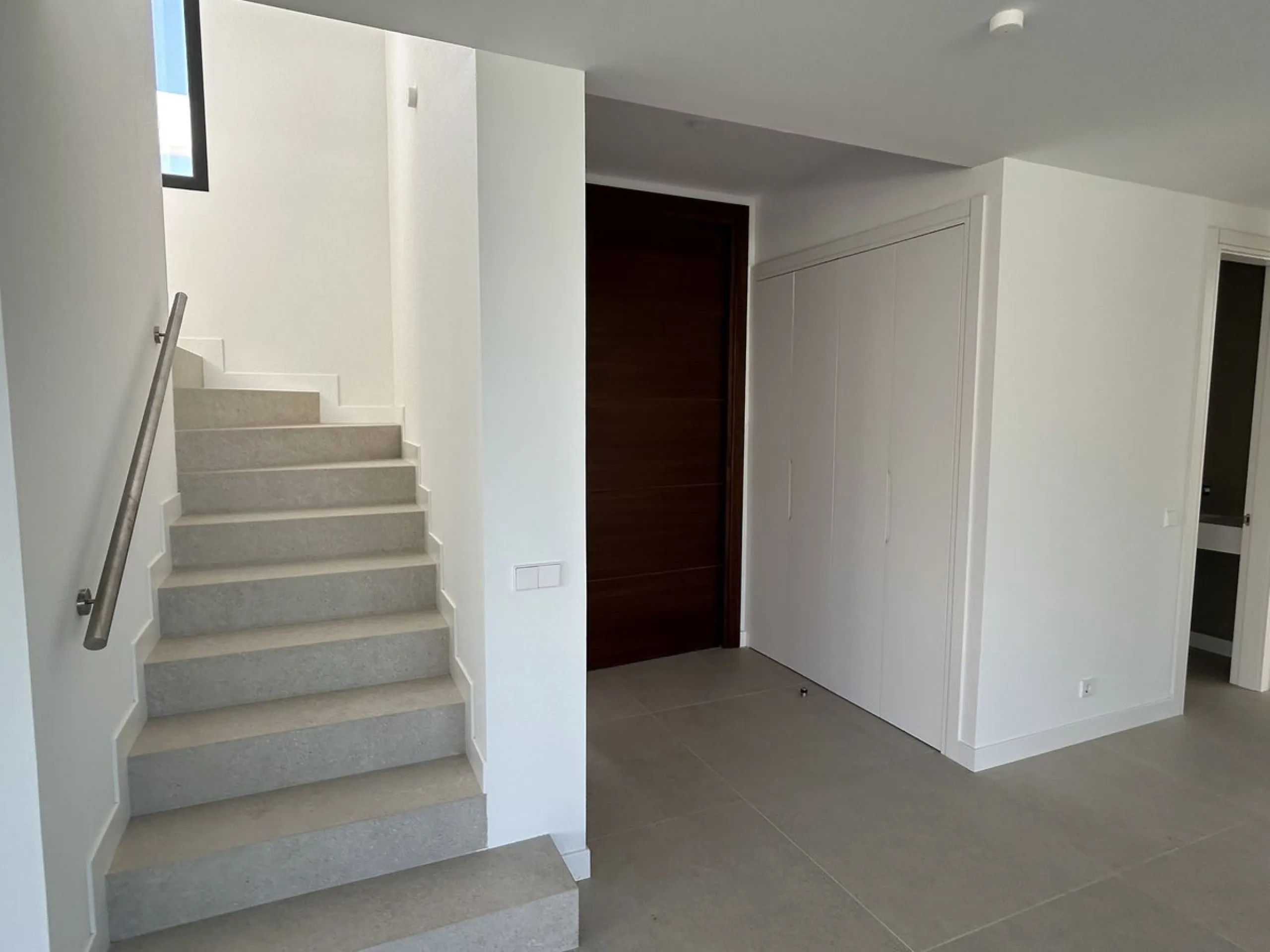 La Finca de Marbella 2 is a natural continuation of the phenomenal success of the La Finca de Marbella project. The new project includes 36 modern luxury villas, each on a separate plot with its own swimming pool. The villas are located on south-western s
