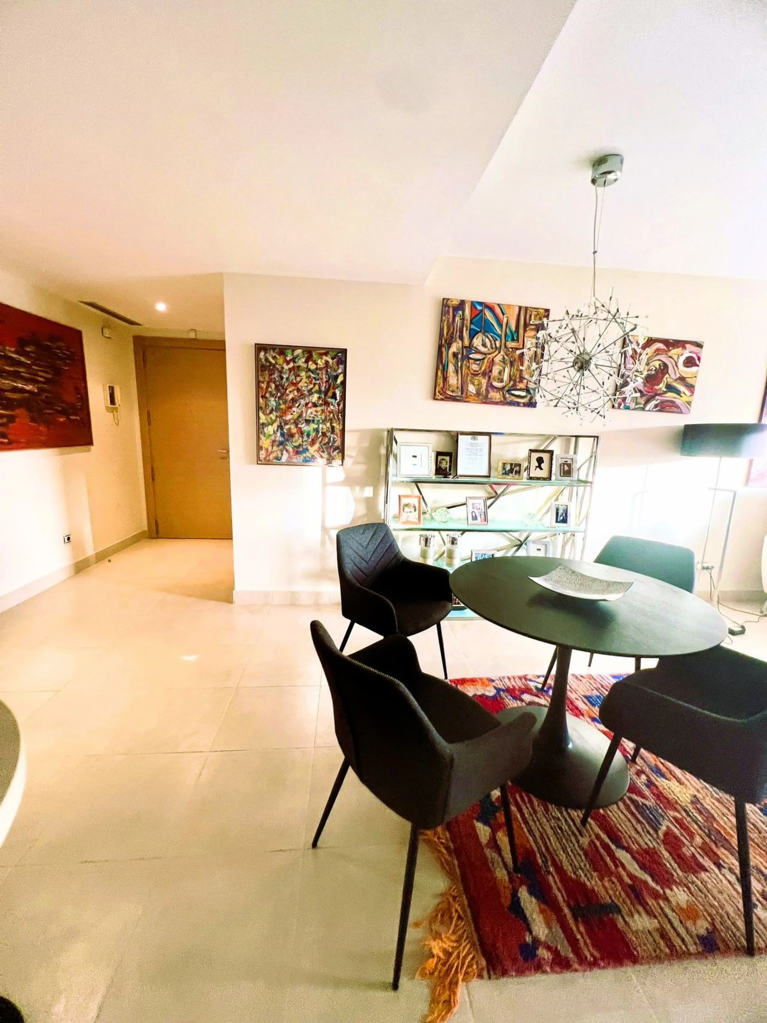 MAGNIFICENT GROUNDFLOOR APARTMENT  WITH PANORAMIC SEAVIEWS!