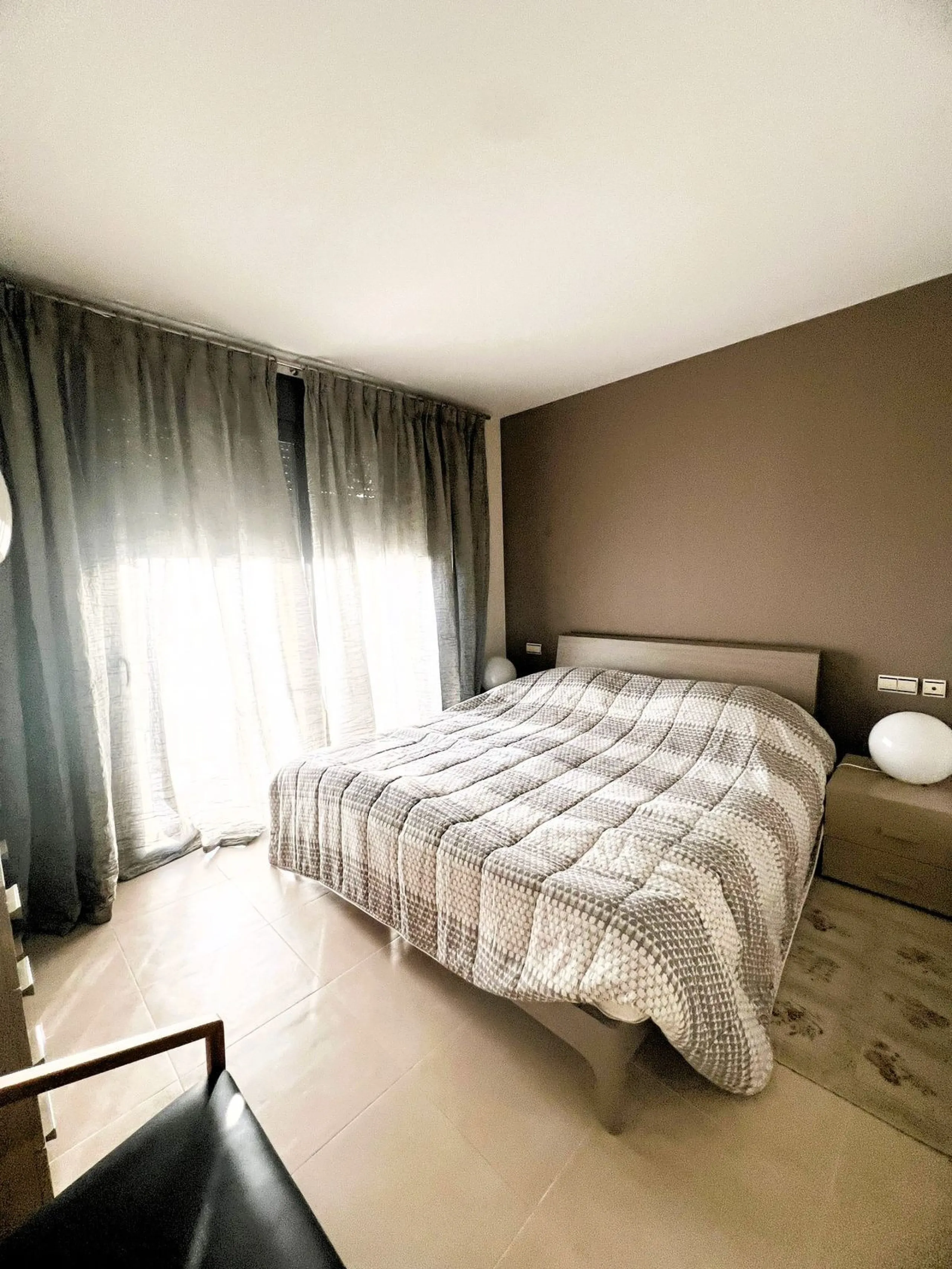 MAGNIFICENT GROUNDFLOOR APARTMENT  WITH PANORAMIC SEAVIEWS!