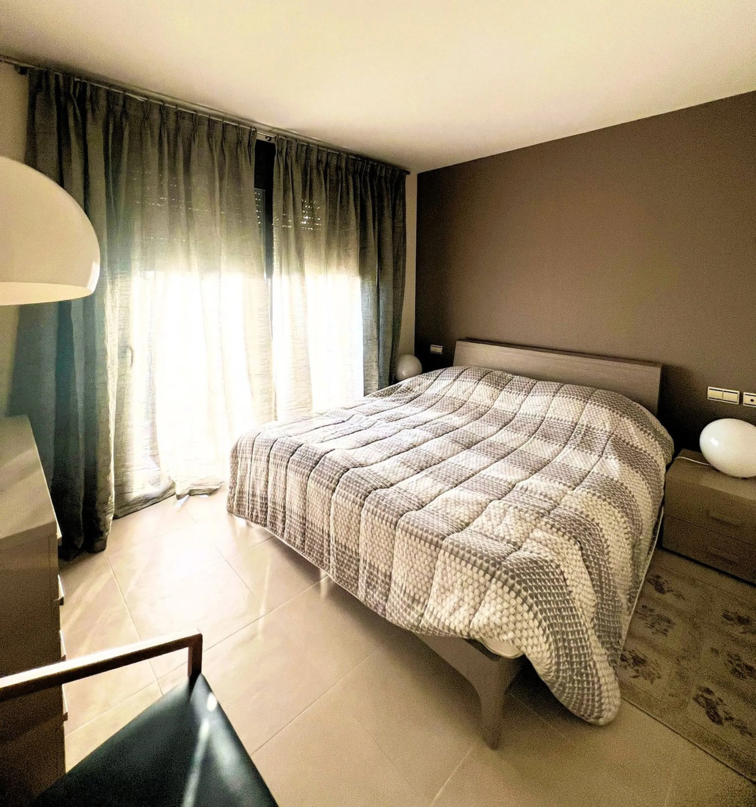 MAGNIFICENT GROUNDFLOOR APARTMENT  WITH PANORAMIC SEAVIEWS!