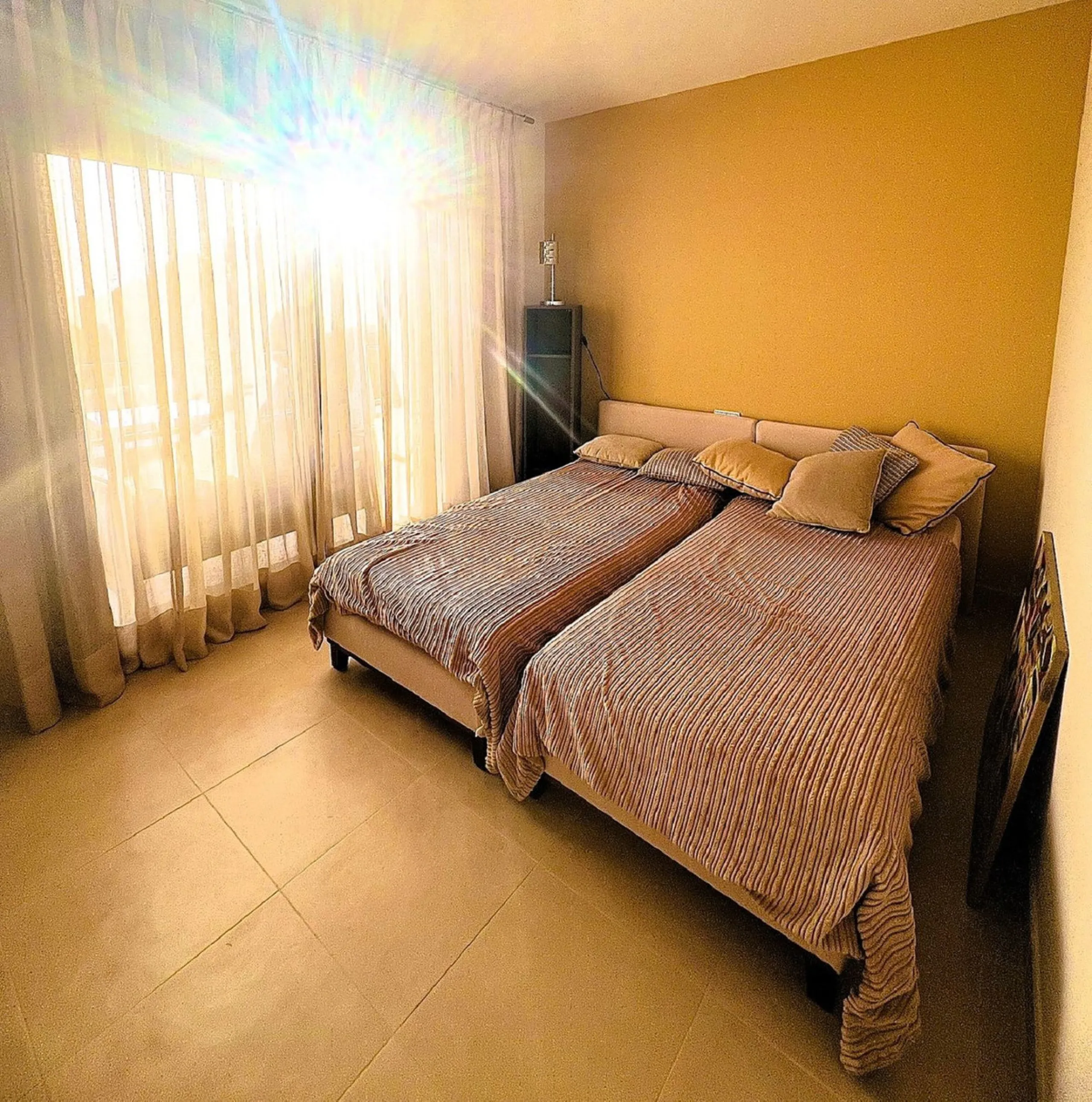 MAGNIFICENT GROUNDFLOOR APARTMENT  WITH PANORAMIC SEAVIEWS!