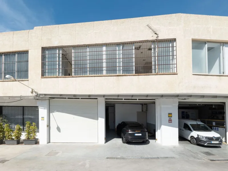 Sale of a business renting TRASTEROS