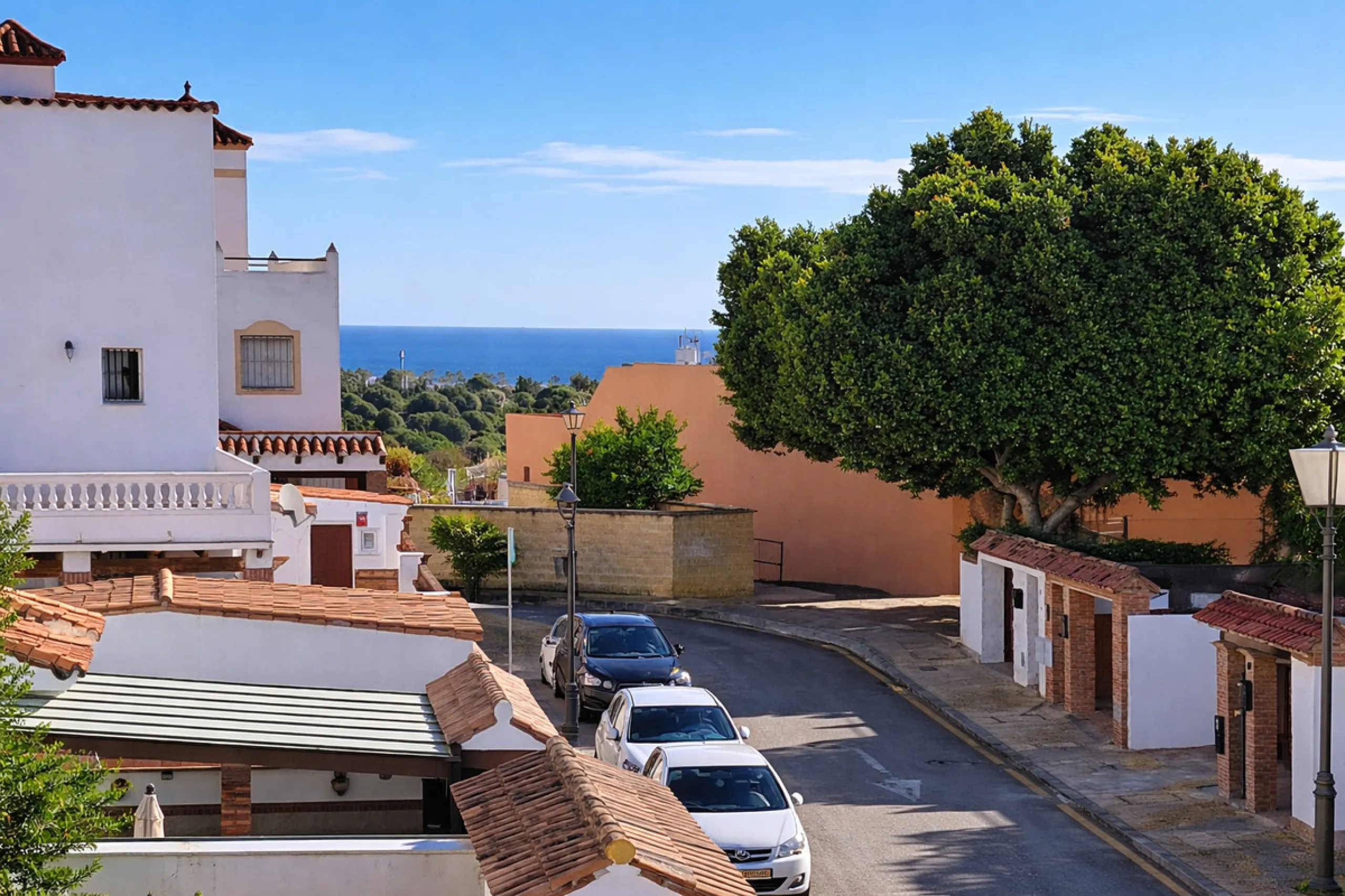 House - Semi-Detached House в продаже в Estepona, Málaga. В доме 4 спален и 3 ванных комнат. Площадь дома 200 м². Площадь участка 218 м²