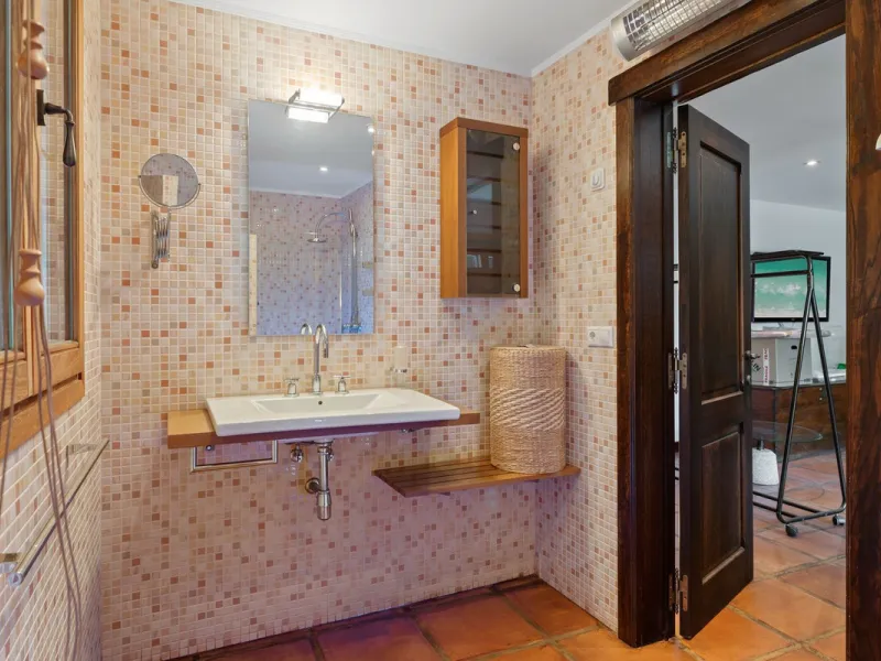LOCATION LOCATION - BEACHSIDE VILLA MARBESA