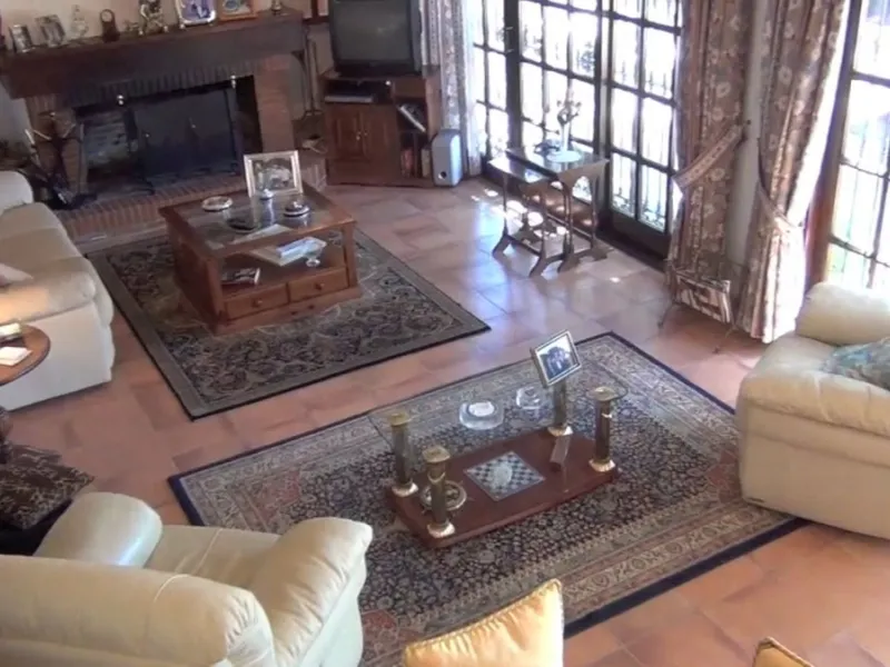 This amazing finca is located in Entrerrios, within the municipality of Mijas, covering approximately 320,000 square meters of rustic land. The property features three artificial lakes with ample water capacity for irrigation. A charming stream called El 