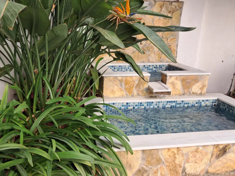 House - Semi-Detached House в продаже в Estepona, Málaga. В доме 4 спален и 3 ванных комнат. Площадь дома 200 м². Площадь участка 218 м²
