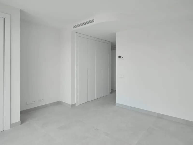 3 Bedroom semi detached villa with possibility to add the 4th bedroom in the basement has 3 levels plus the roof top terrace.
