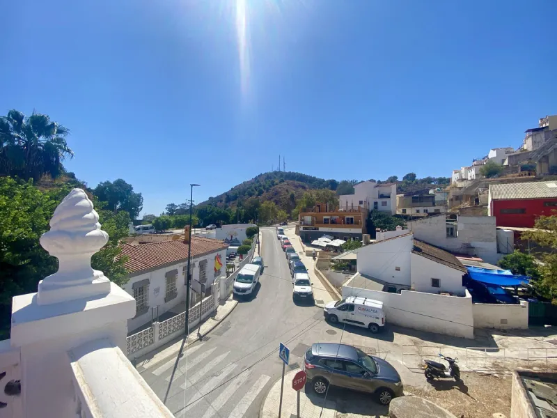 House - Detached Villa в продаже в Málaga, Málaga. В доме 6 спален и 3 ванных комнат. Площадь дома 347 м²