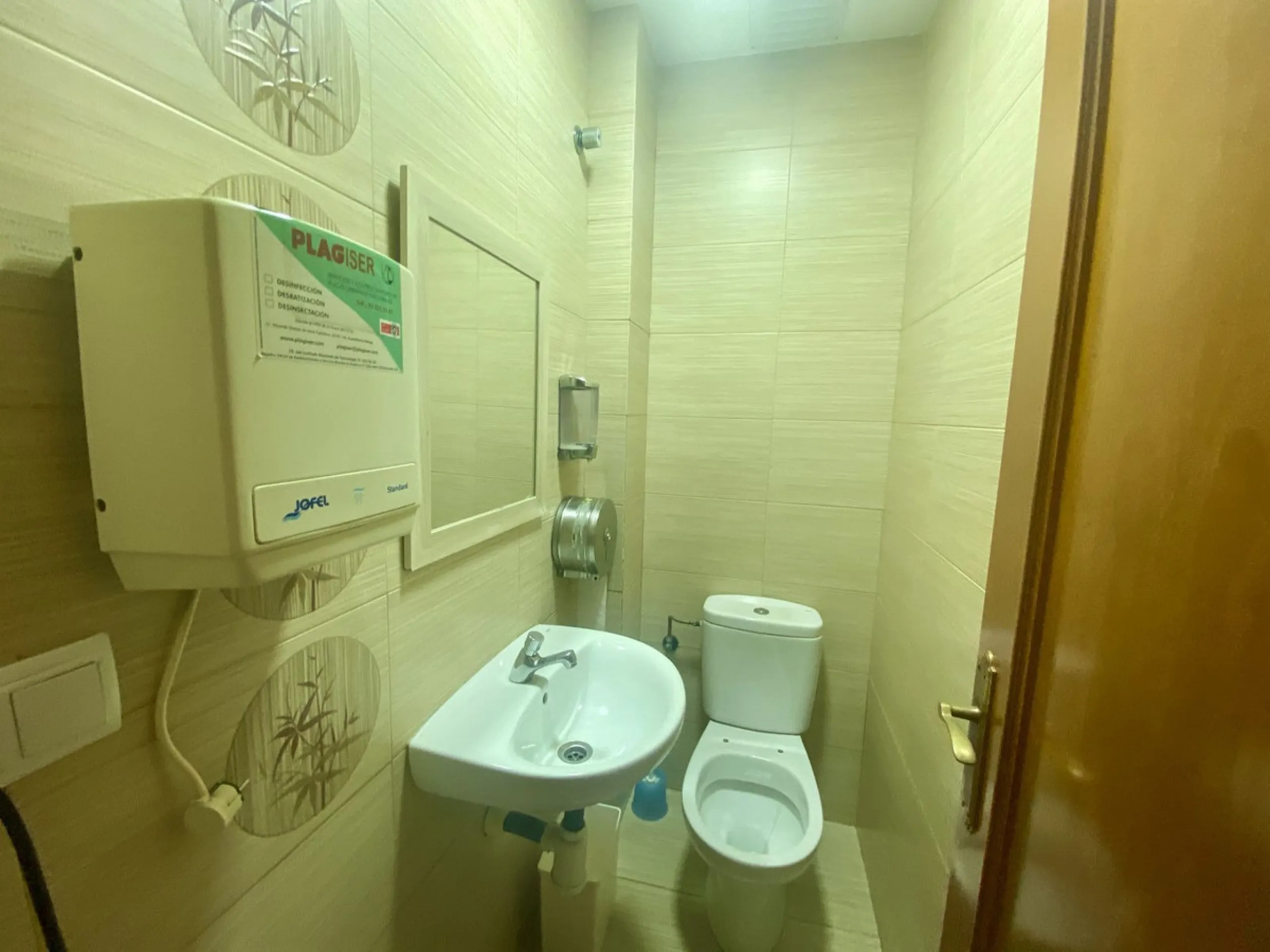 House - Detached Villa в продаже в Málaga, Málaga. В доме 6 спален и 3 ванных комнат. Площадь дома 347 м²