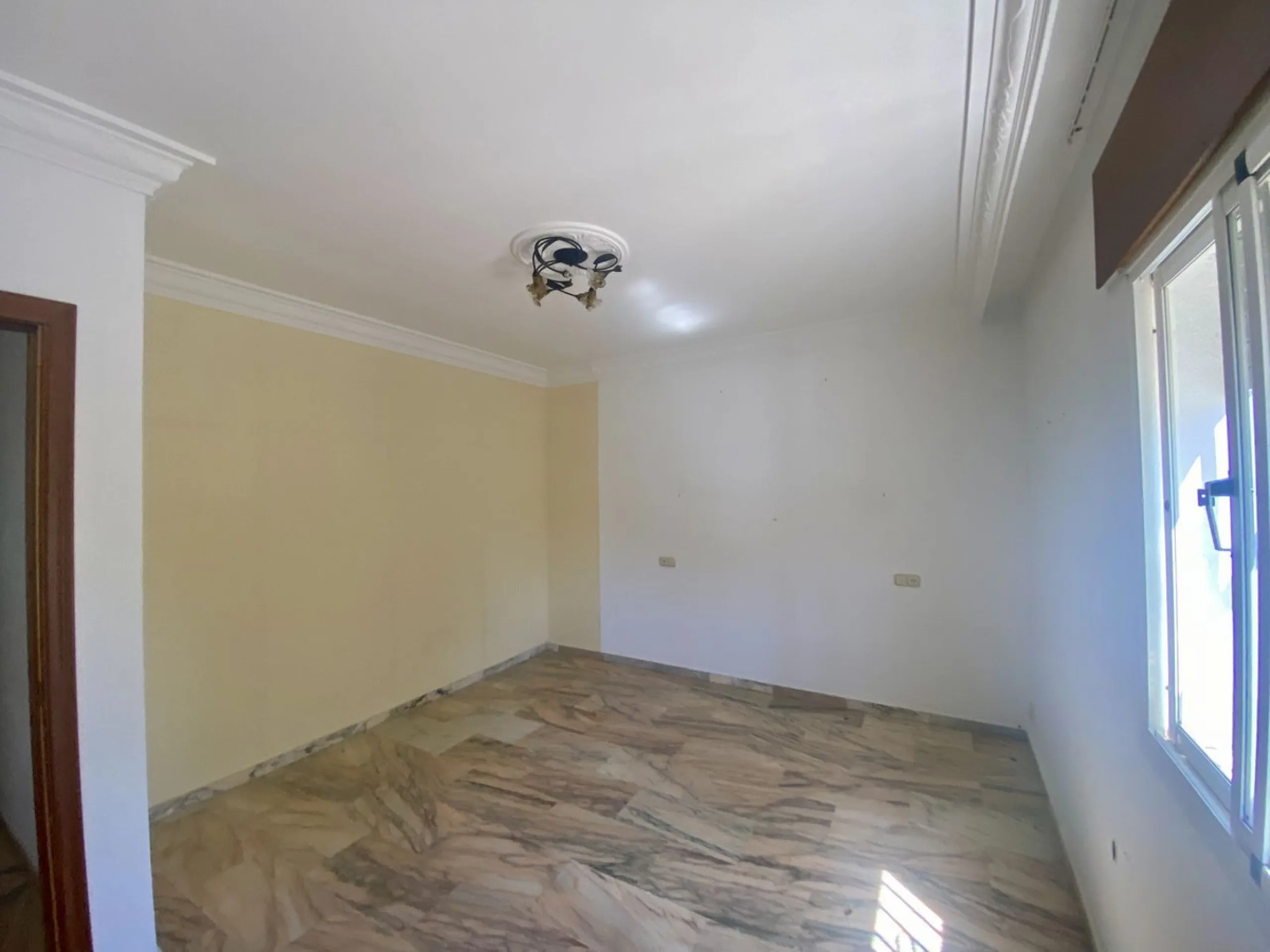 House - Detached Villa в продаже в Málaga, Málaga. В доме 6 спален и 3 ванных комнат. Площадь дома 347 м²