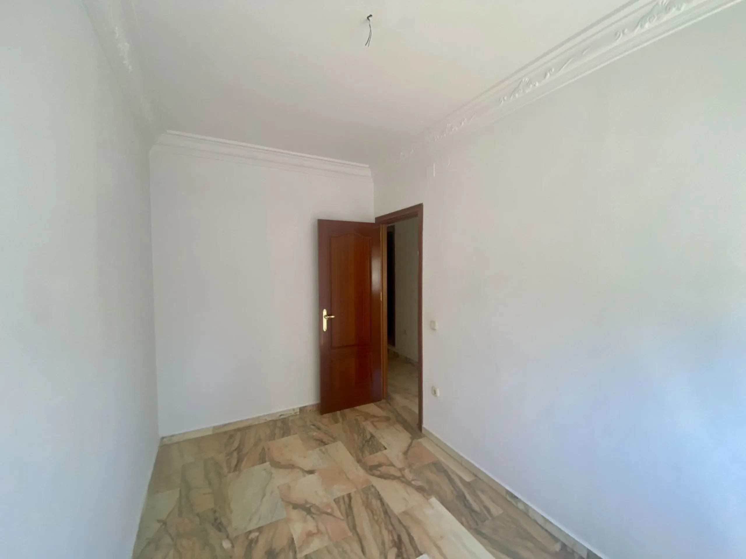 House - Detached Villa в продаже в Málaga, Málaga. В доме 6 спален и 3 ванных комнат. Площадь дома 347 м²