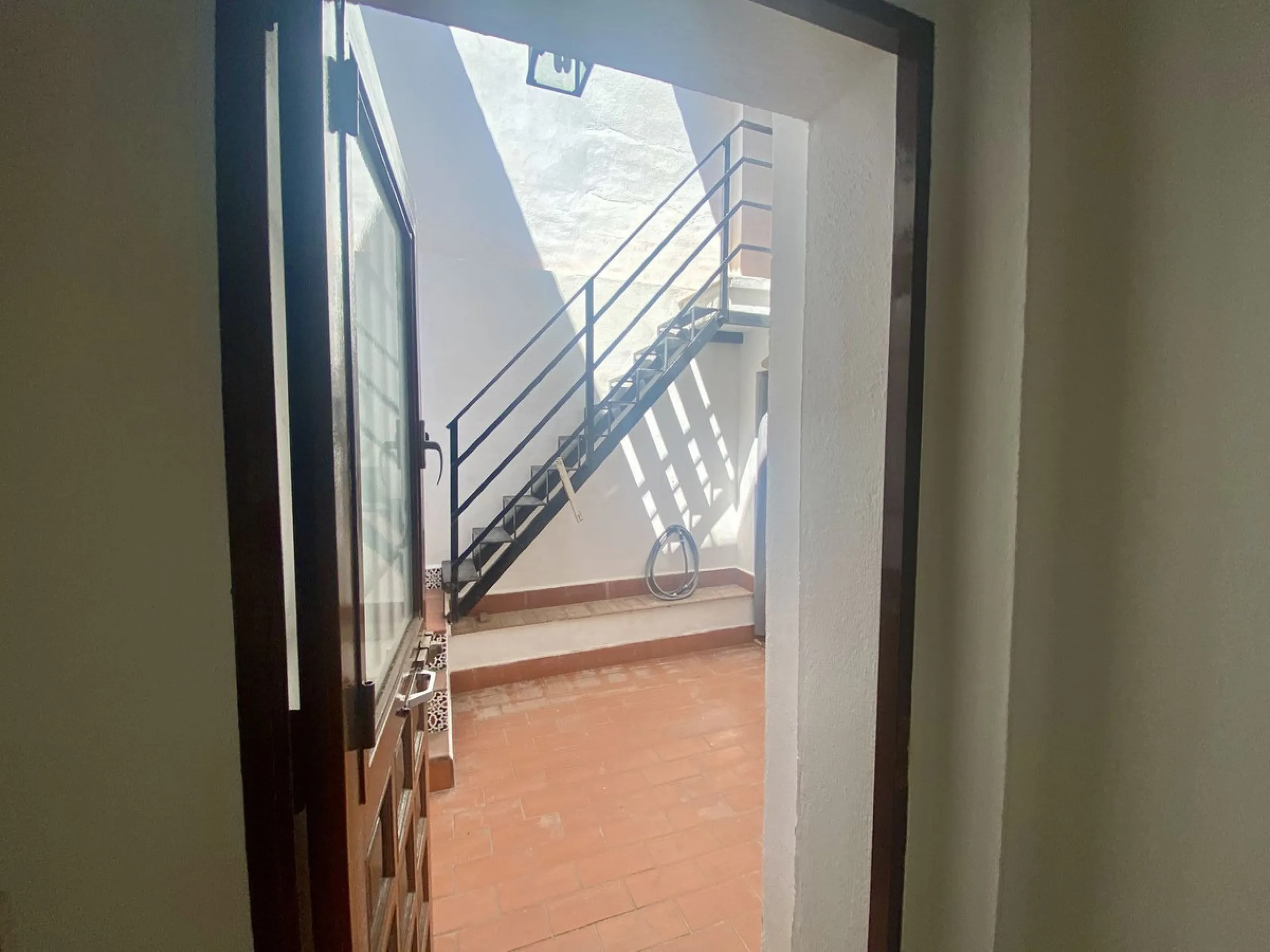 House - Detached Villa в продаже в Málaga, Málaga. В доме 6 спален и 3 ванных комнат. Площадь дома 347 м²