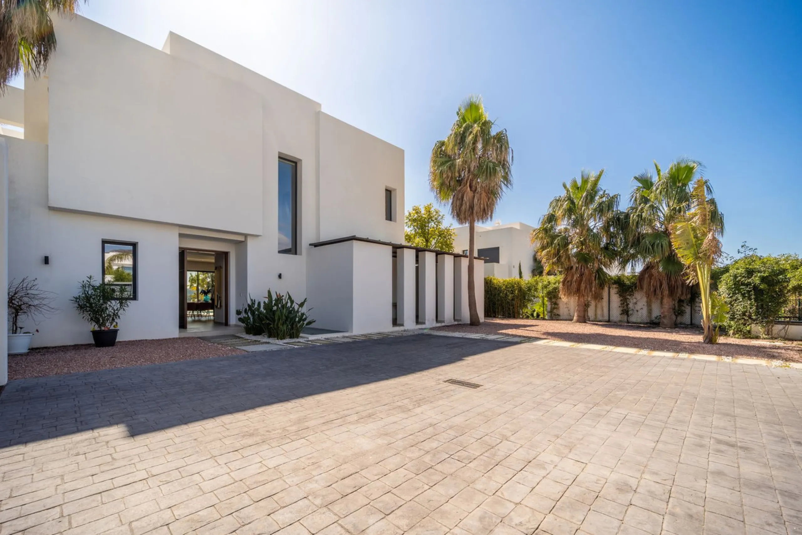 Key-Ready Luxury at La Cala Golf Resort