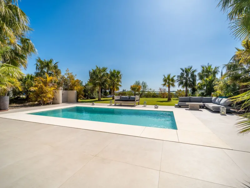 Key-Ready Luxury at La Cala Golf Resort