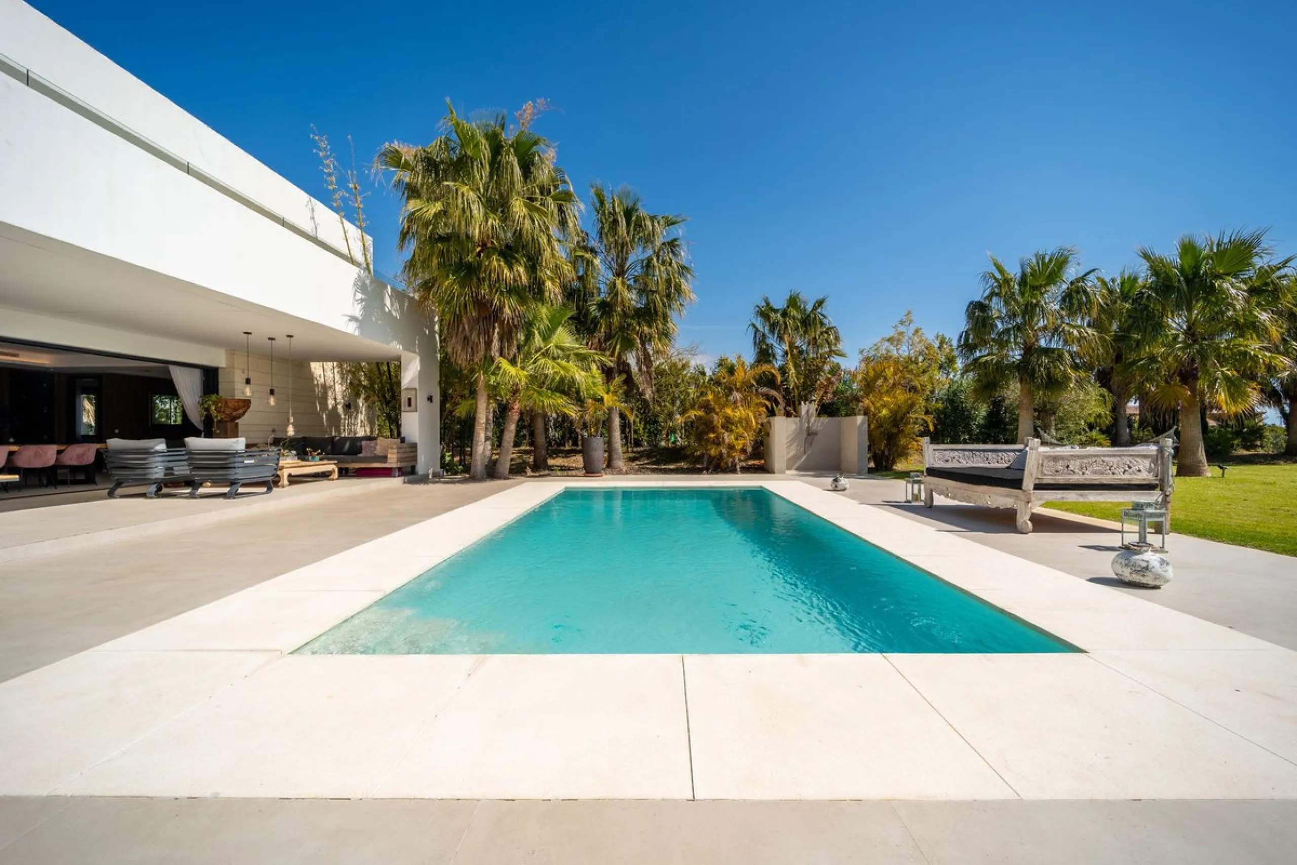 Key-Ready Luxury at La Cala Golf Resort