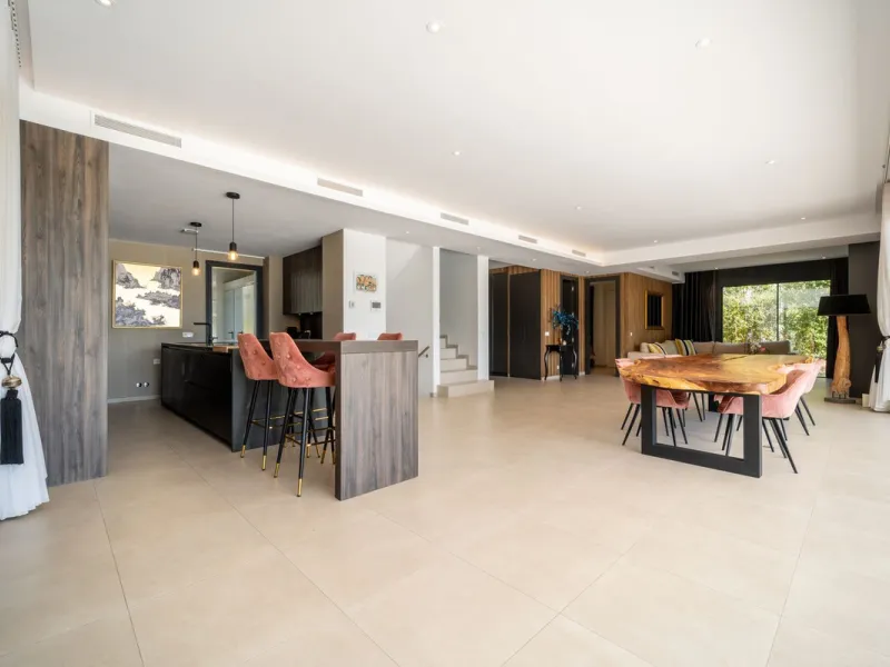 Key-Ready Luxury at La Cala Golf Resort