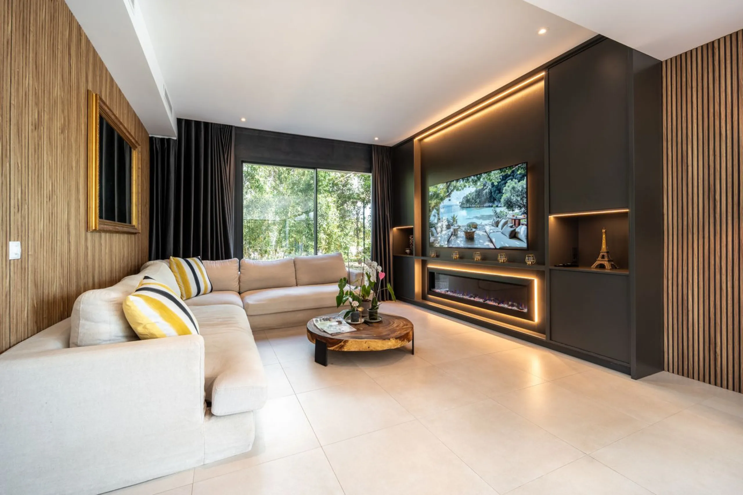Key-Ready Luxury at La Cala Golf Resort