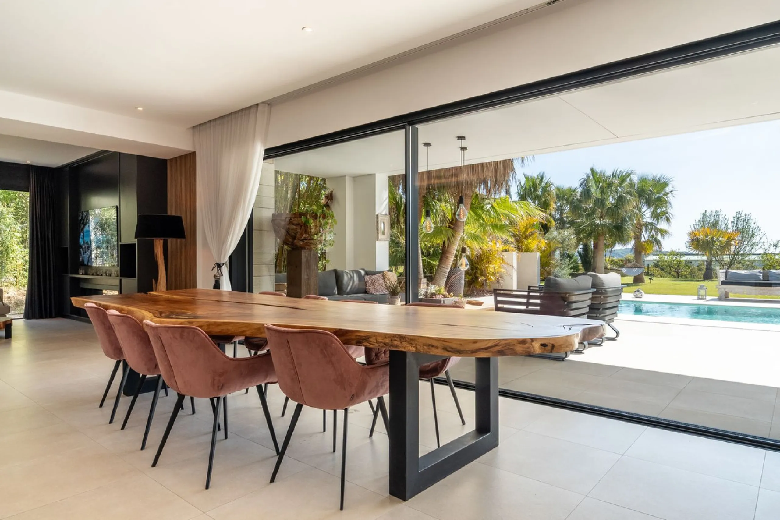 Key-Ready Luxury at La Cala Golf Resort
