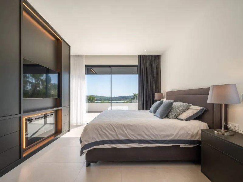 Key-Ready Luxury at La Cala Golf Resort