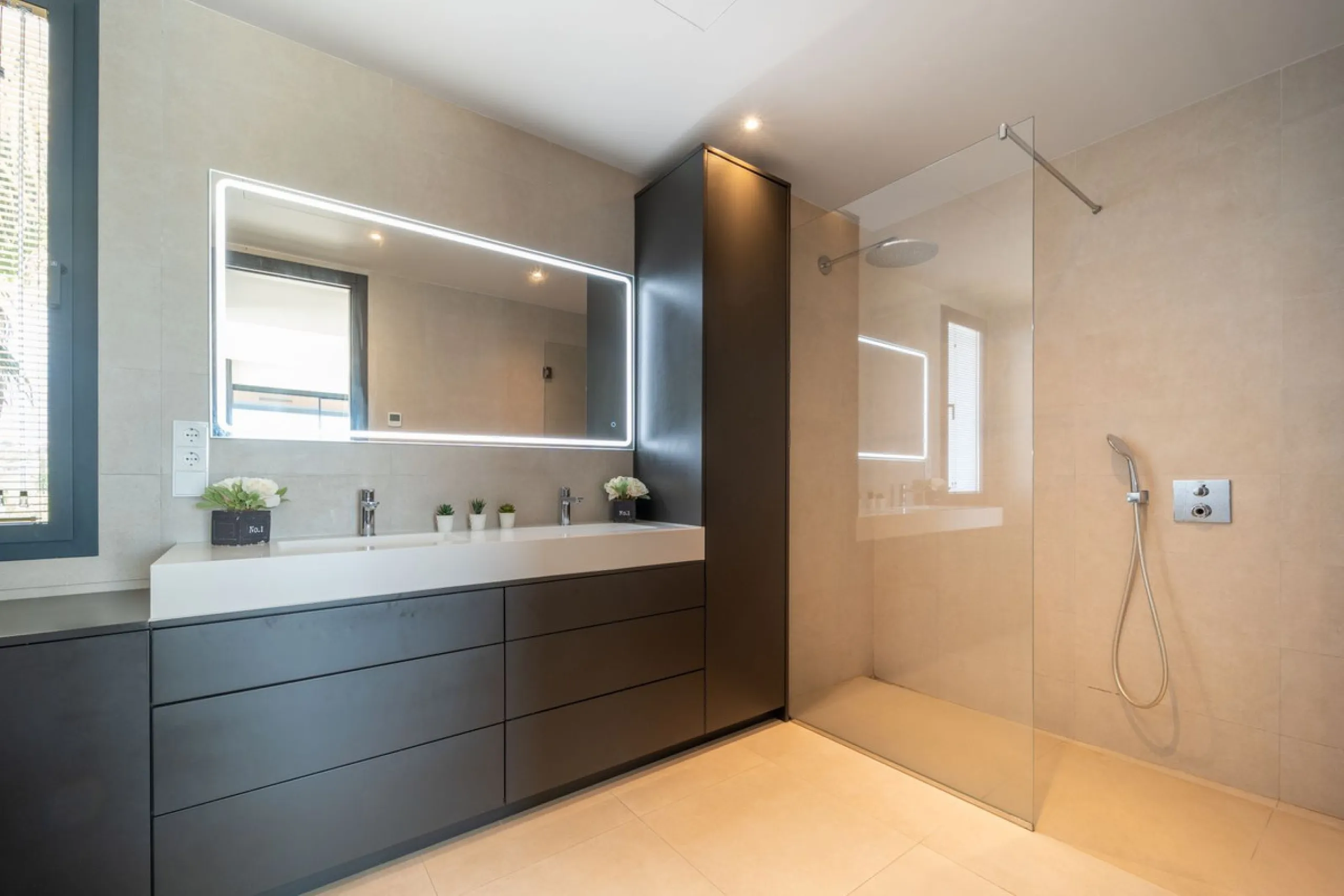 Key-Ready Luxury at La Cala Golf Resort