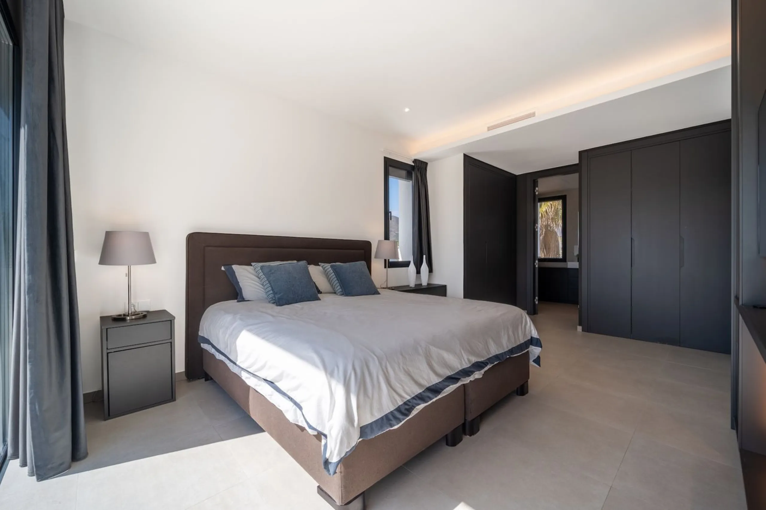 Key-Ready Luxury at La Cala Golf Resort