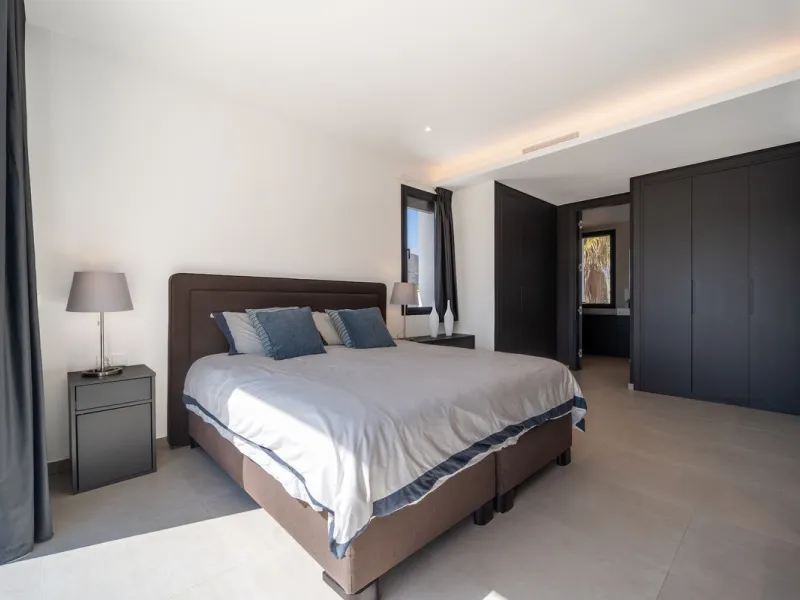 Key-Ready Luxury at La Cala Golf Resort