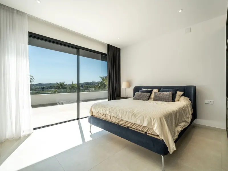 Key-Ready Luxury at La Cala Golf Resort