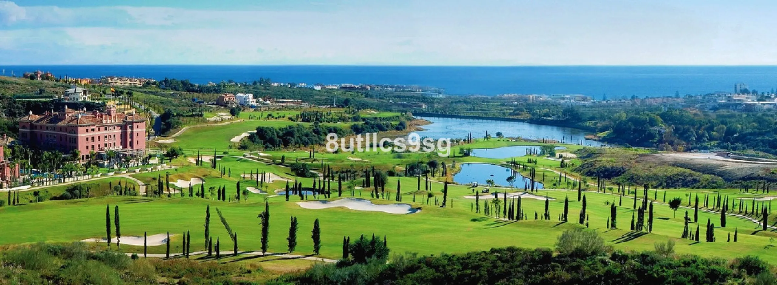 Located in the prestigious area of Los Flamingos, Benahavis, this luxury villa offers an unrivalled living experience on the Costa del Sol. Spanning 1,769m² of plot, the property stands out for its modern design and stunning sea views. The 360m² villa has