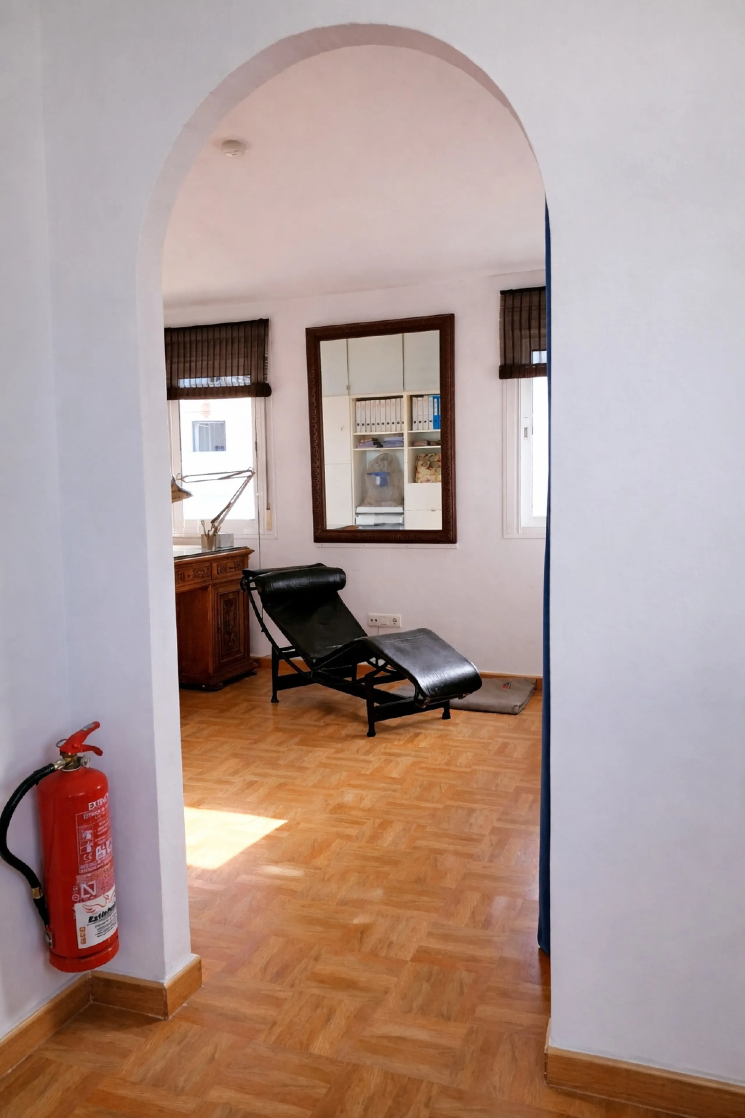 House - Semi-Detached House в продаже в Estepona, Málaga. В доме 4 спален и 3 ванных комнат. Площадь дома 200 м². Площадь участка 218 м²