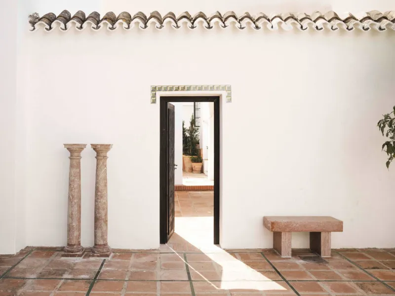 House - Detached Villa в продаже в Málaga, Málaga. В доме 6 спален и 7 ванных комнат. Площадь дома 553 м². Площадь участка 4227 м²