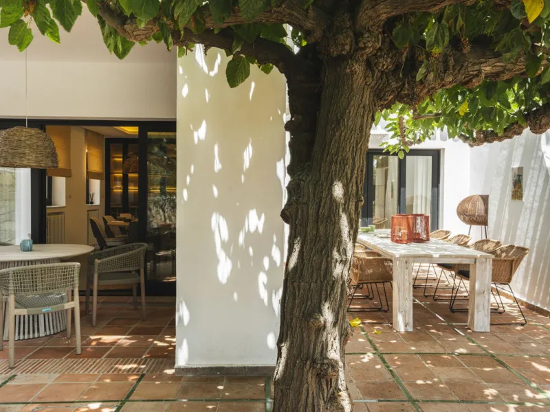 House - Detached Villa в продаже в Málaga, Málaga. В доме 6 спален и 7 ванных комнат. Площадь дома 553 м². Площадь участка 4227 м²