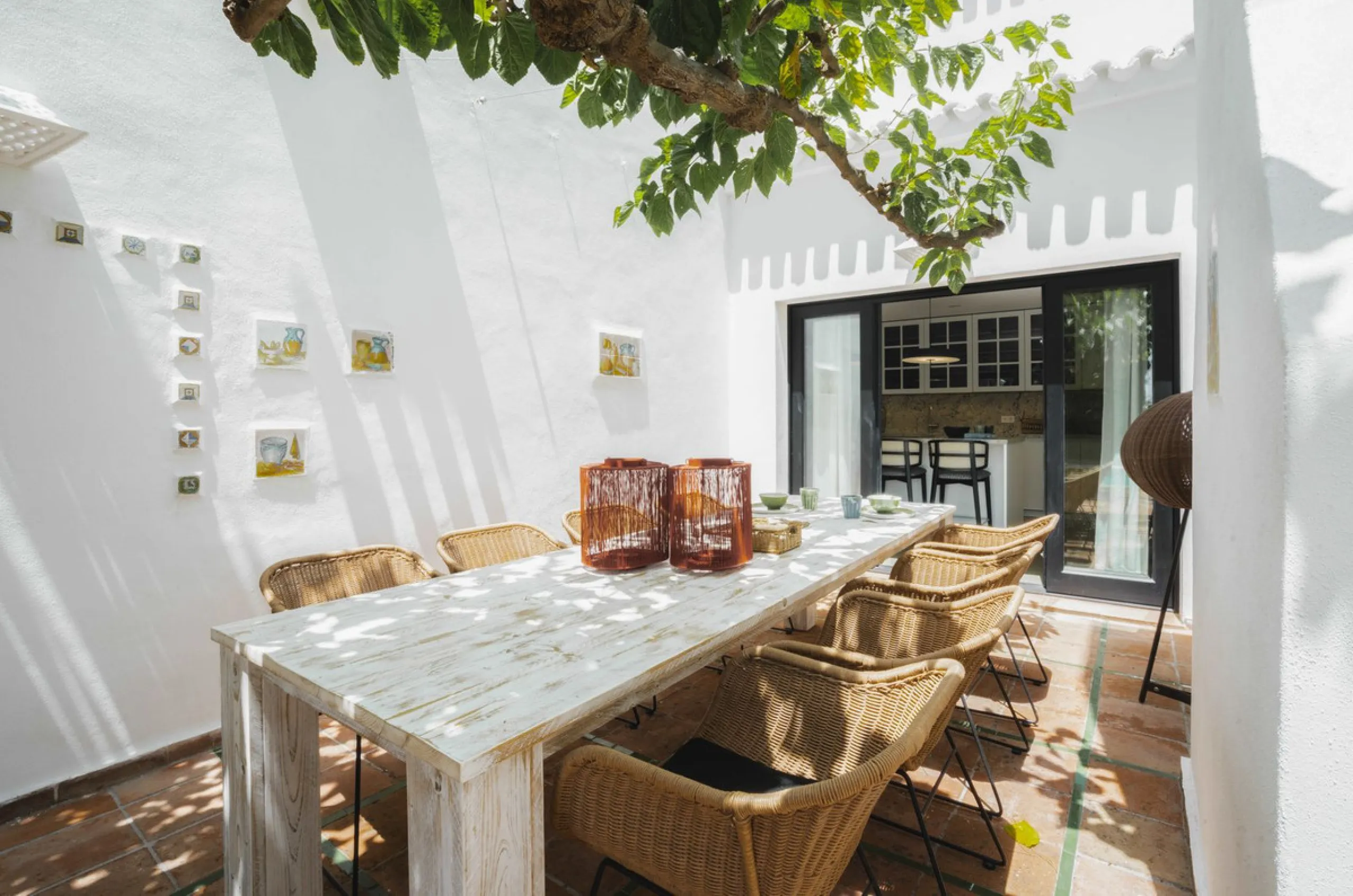 House - Detached Villa в продаже в Málaga, Málaga. В доме 6 спален и 7 ванных комнат. Площадь дома 553 м². Площадь участка 4227 м²
