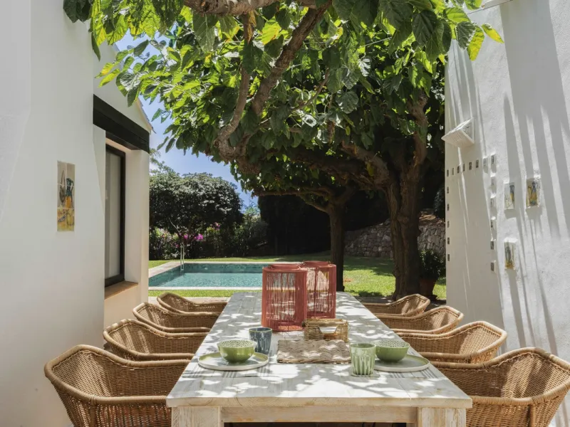 House - Detached Villa в продаже в Málaga, Málaga. В доме 6 спален и 7 ванных комнат. Площадь дома 553 м². Площадь участка 4227 м²