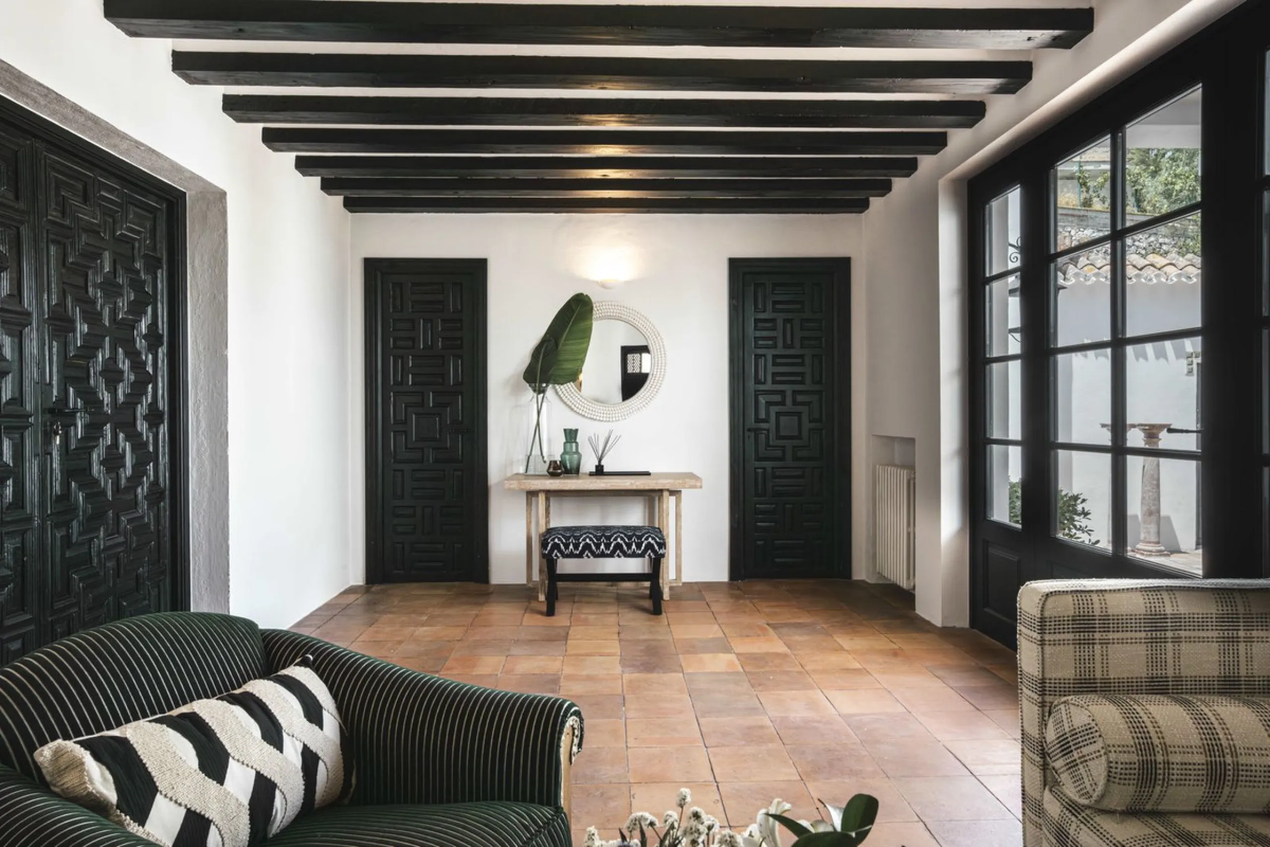 House - Detached Villa в продаже в Málaga, Málaga. В доме 6 спален и 7 ванных комнат. Площадь дома 553 м². Площадь участка 4227 м²