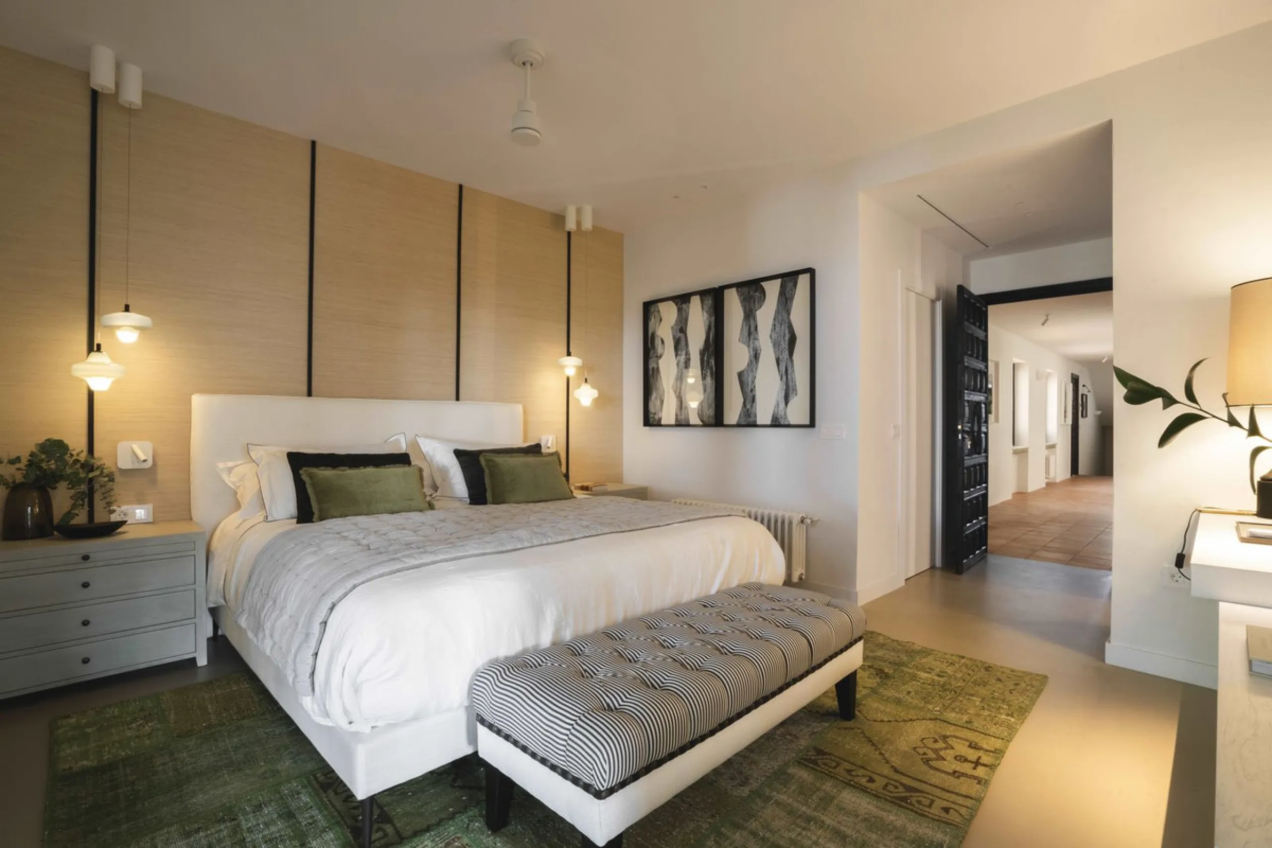House - Detached Villa в продаже в Málaga, Málaga. В доме 6 спален и 7 ванных комнат. Площадь дома 553 м². Площадь участка 4227 м²