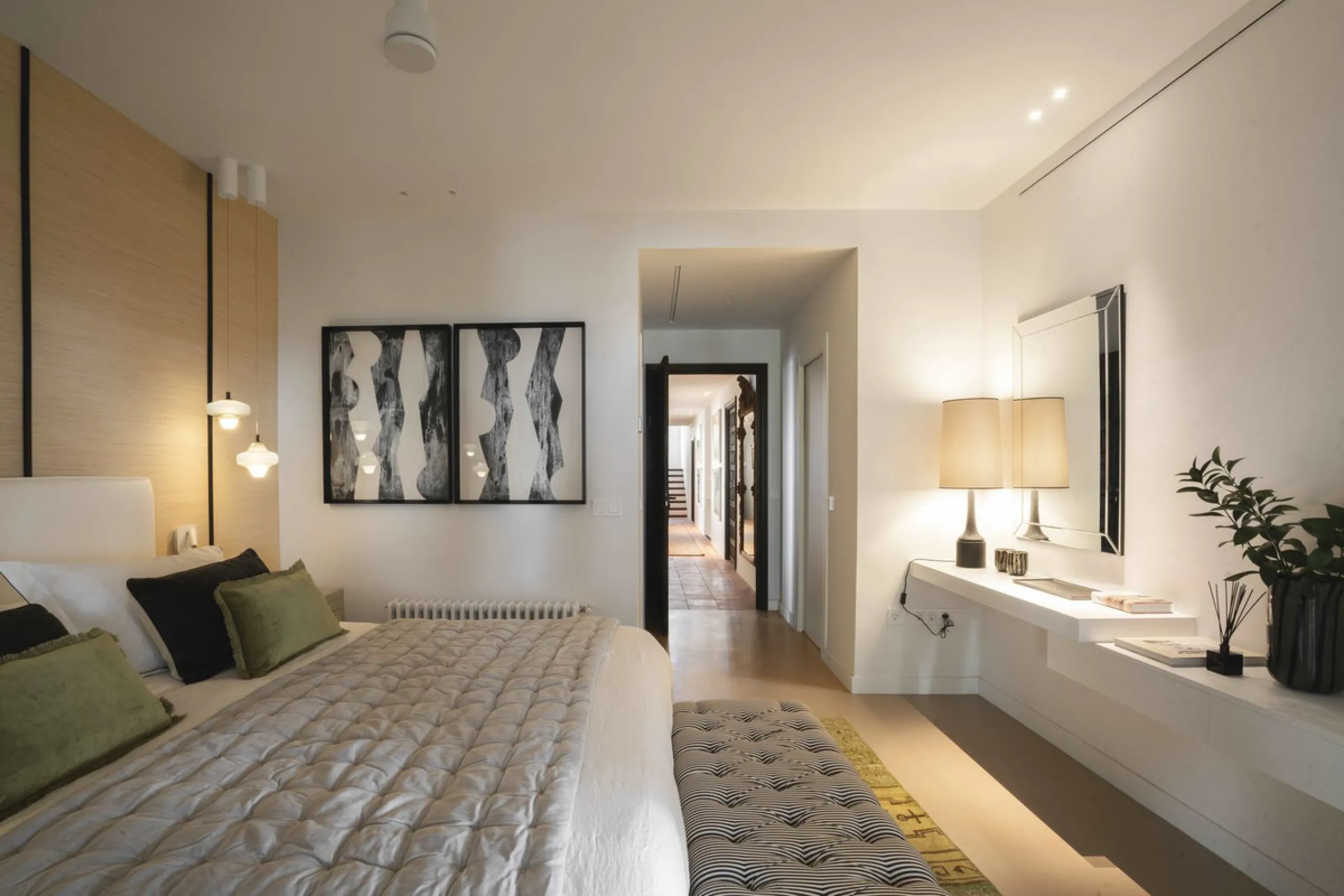 House - Detached Villa в продаже в Málaga, Málaga. В доме 6 спален и 7 ванных комнат. Площадь дома 553 м². Площадь участка 4227 м²