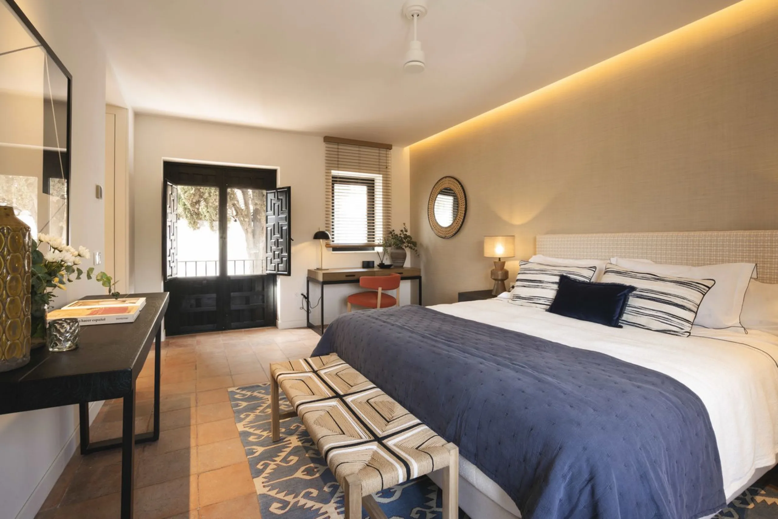 House - Detached Villa в продаже в Málaga, Málaga. В доме 6 спален и 7 ванных комнат. Площадь дома 553 м². Площадь участка 4227 м²