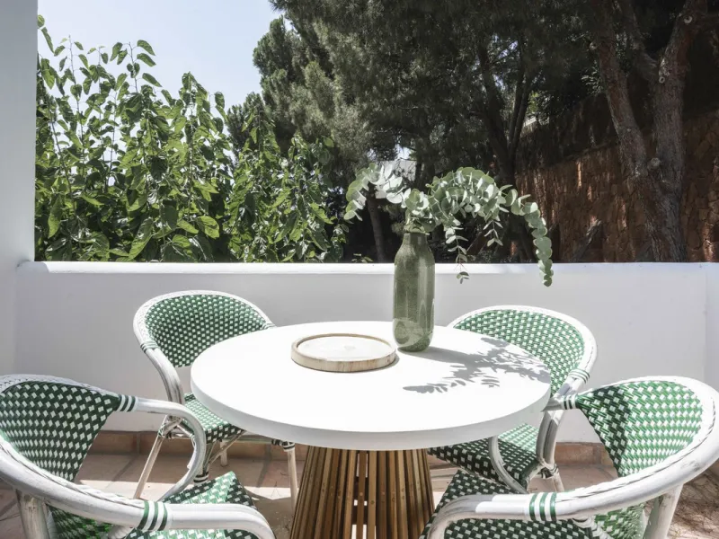 House - Detached Villa в продаже в Málaga, Málaga. В доме 6 спален и 7 ванных комнат. Площадь дома 553 м². Площадь участка 4227 м²